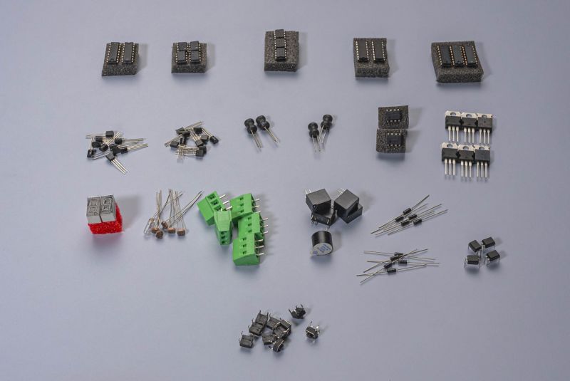 Файл:IusKit Сред Рассыпуха голая 1 r1.jpg